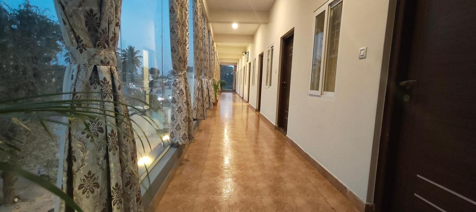 Hotel Amulya Regency Bayappanhalli Экстерьер фото